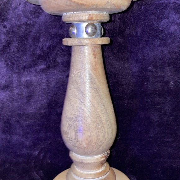 NWT PIER 1.  2 Elegant Wooden Candle Holders with 2 Green Candles - Picture 6 of 8